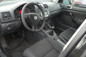 Renfort pare choc arriere (traverse) VOLKSWAGEN GOLF 5