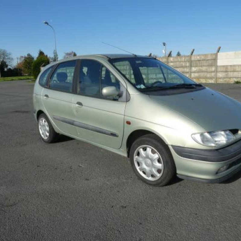 Aile avant droit RENAULT SCENIC 1 Photo n°4