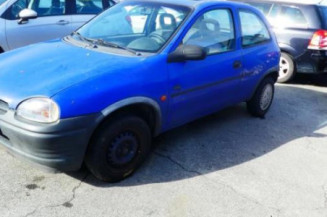 Pare choc arriere OPEL CORSA B