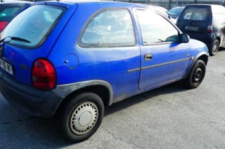 Pare choc arriere OPEL CORSA B