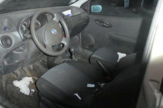 Cric (Ensemble depannage) FIAT PUNTO 2