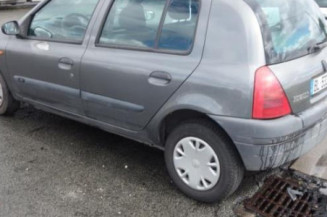 Pare choc arriere RENAULT CLIO 2