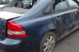 Renfort pare choc arriere (traverse) VOLVO S 40 2