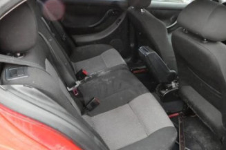 Attache ceinture arriere gauche SEAT LEON 1