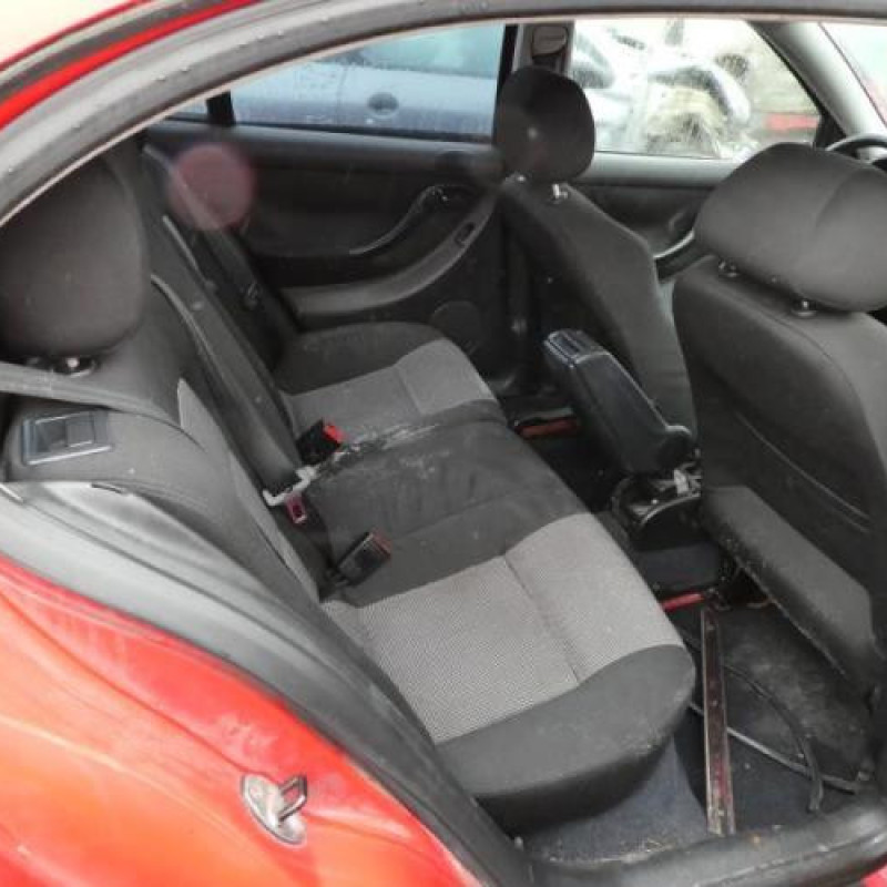 Attache ceinture arriere gauche SEAT LEON 1 Photo n°9