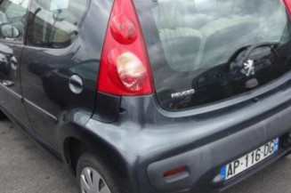 Feu arriere stop central PEUGEOT 107