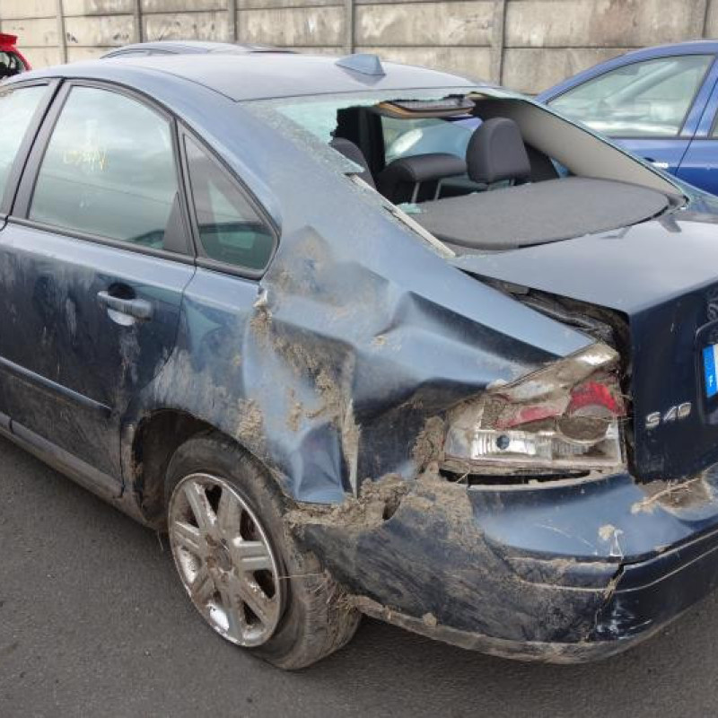 Vitre arriere droit VOLVO S 40 2 Photo n°4