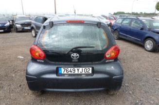 Custode arriere droit TOYOTA AYGO 1