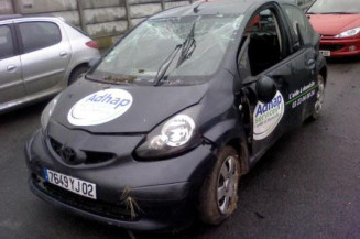 Amortisseur avant droit TOYOTA AYGO 1 Photo n°1