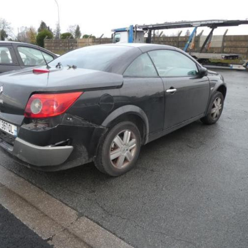 Pretensionneur de ceinture arriere droit RENAULT MEGANE 2 Photo n°6