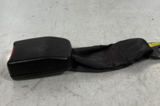 Attache ceinture arriere droit HYUNDAI MATRIX Photo n°1