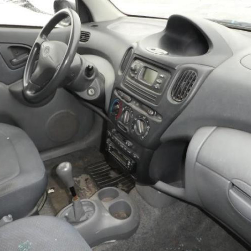 Calandre TOYOTA YARIS VERSO Photo n°6