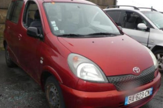 Amortisseur avant droit TOYOTA YARIS VERSO