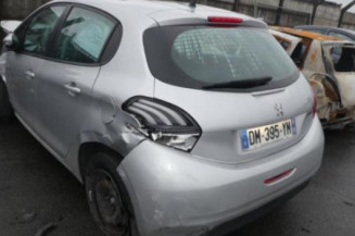 Levier de vitesses PEUGEOT 208 1