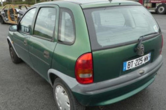 Plage arriere OPEL CORSA B