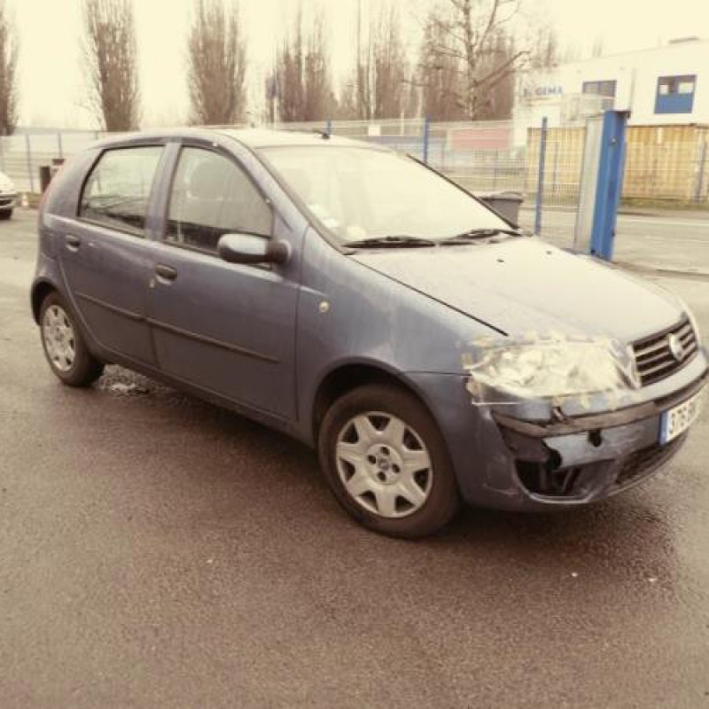 Calandre FIAT PUNTO 2 Photo n°3