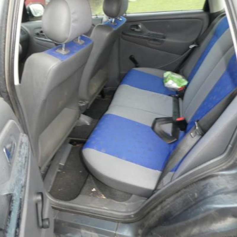 Pare choc arriere SEAT IBIZA 2 Photo n°8