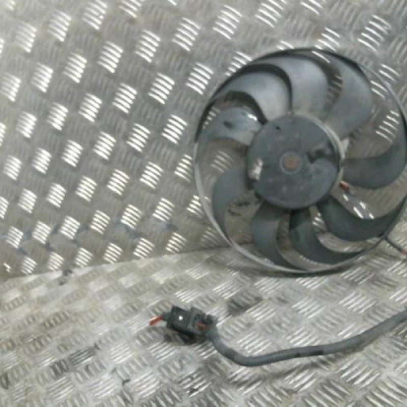 Moto ventilateur radiateur SEAT LEON 1 Photo n°1