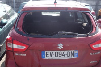 Poignee porte avant droit SUZUKI SX4 S-CROSS