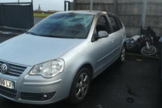 Renfort pare choc avant (traverse) VOLKSWAGEN POLO 4