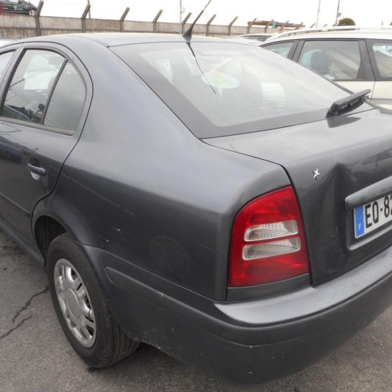 Amortisseur avant droit SKODA OCTAVIA 1 Photo n°4