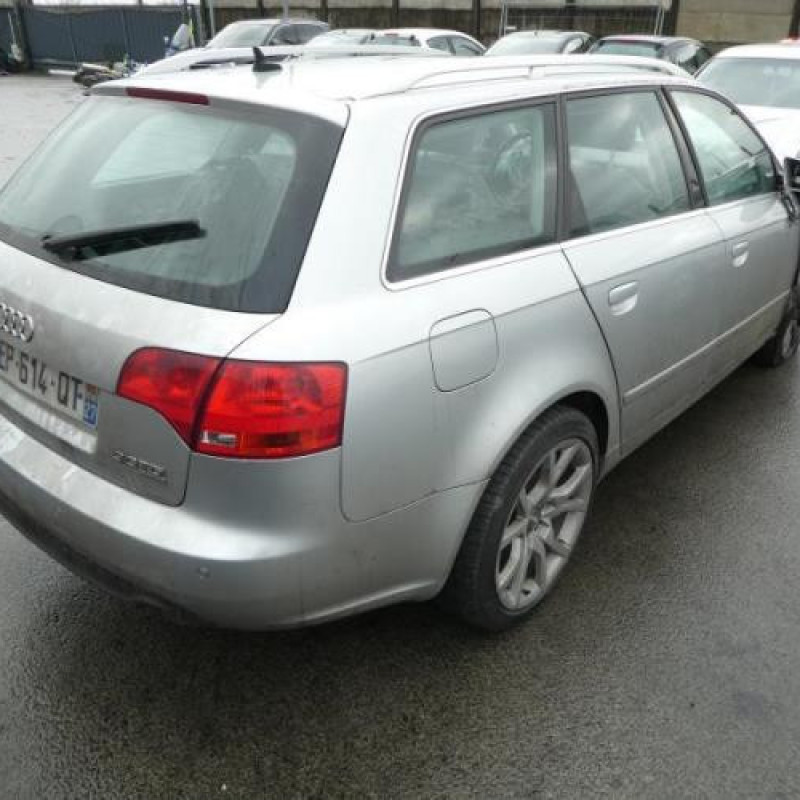 Renfort pare choc arriere (traverse) AUDI A4 2 Photo n°4