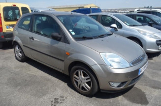 Plage arriere FORD FIESTA 5