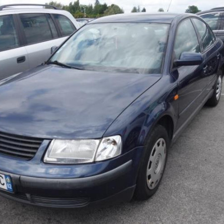 Cardan droit (transmission) VOLKSWAGEN PASSAT 4 Photo n°1