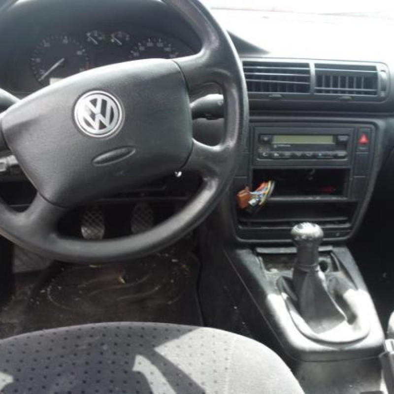 Cardan droit (transmission) VOLKSWAGEN PASSAT 4 Photo n°9