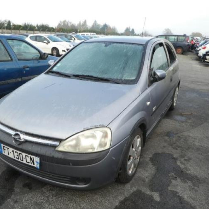 Pare choc arriere OPEL CORSA C Photo n°4