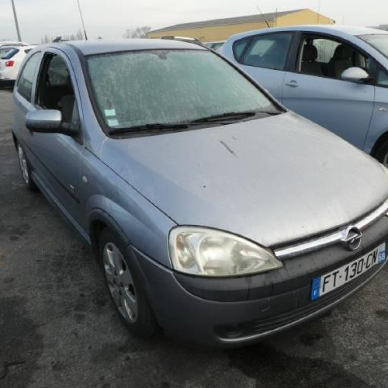 Pare choc arriere OPEL CORSA C Photo n°5