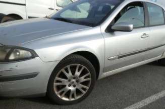 Feu arriere stop central RENAULT LAGUNA 2