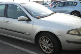 Feu arriere stop central RENAULT LAGUNA 2