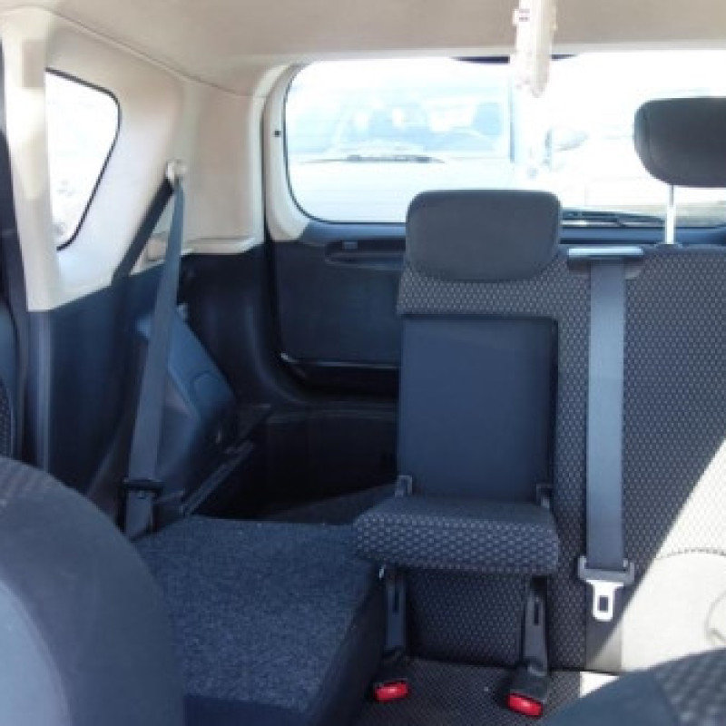 Attache ceinture arriere gauche NISSAN NOTE 1 Photo n°13