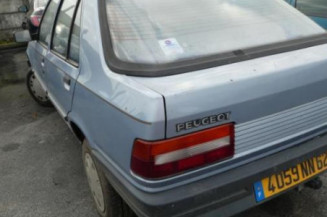 Renfort pare choc arriere (traverse) PEUGEOT 309