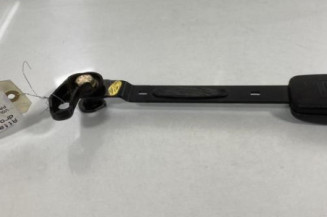 Attache ceinture avant droit VOLKSWAGEN PASSAT 4