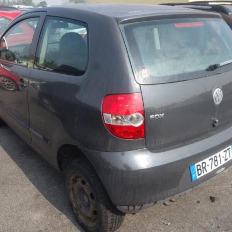 Feu arriere stop central VOLKSWAGEN FOX Photo n°6