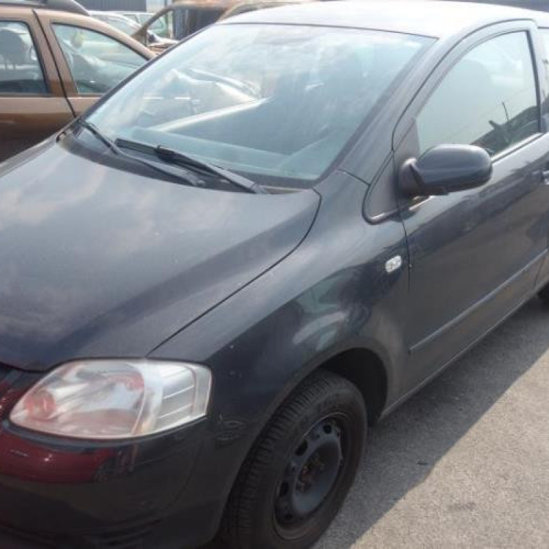 Renfort pare choc arriere (traverse) VOLKSWAGEN FOX Photo n°2