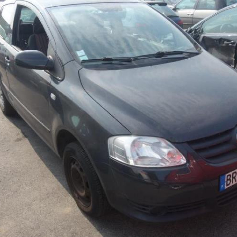 Renfort pare choc arriere (traverse) VOLKSWAGEN FOX Photo n°3