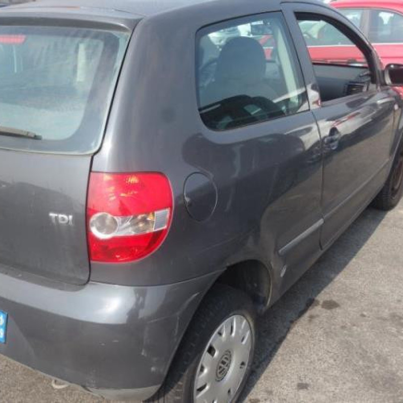 Renfort pare choc arriere (traverse) VOLKSWAGEN FOX Photo n°4