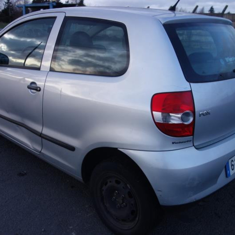 Renfort pare choc arriere (traverse) VOLKSWAGEN FOX Photo n°5