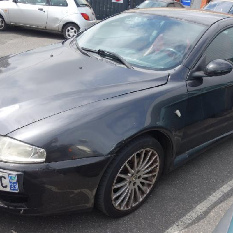 Attache ceinture arriere gauche ALFA ROMEO GT Photo n°4