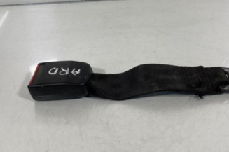 Attache ceinture arriere droit PEUGEOT 309