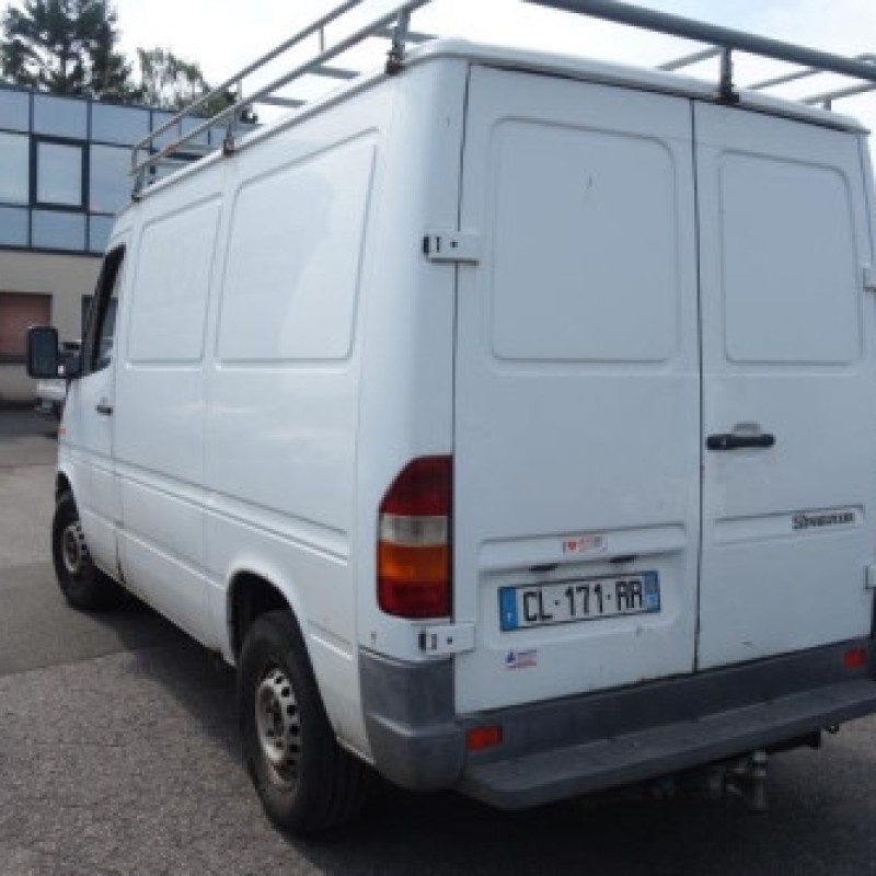 Traverse superieure MERCEDES SPRINTER 1 Photo n°5