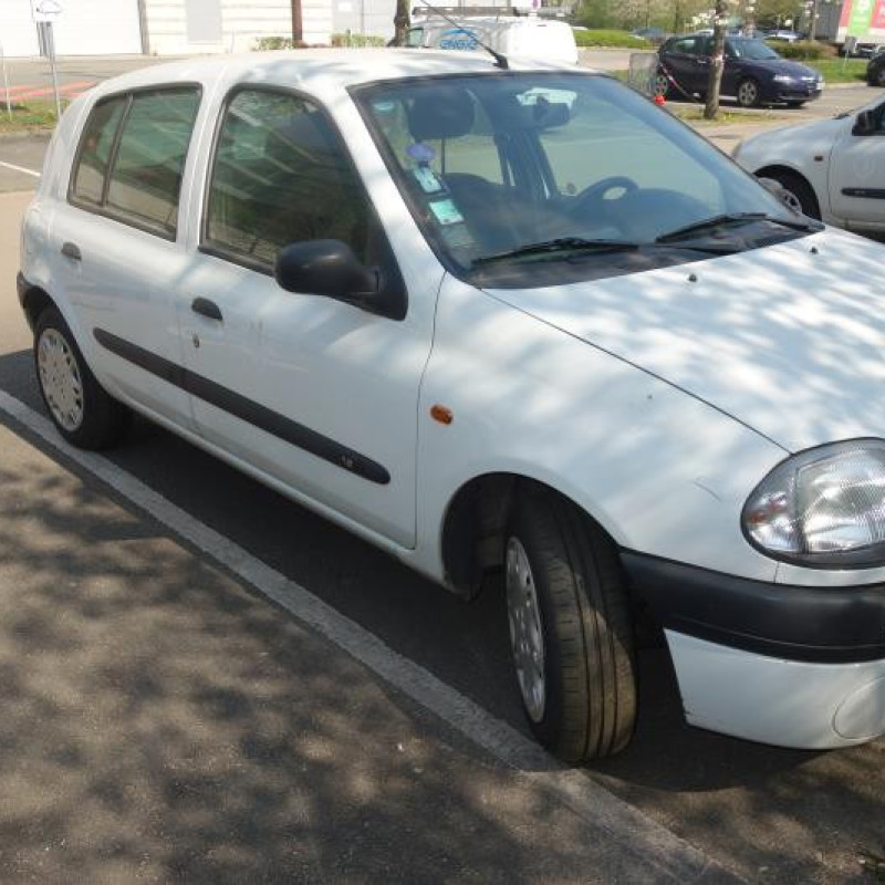 Cric RENAULT CLIO 2 Photo n°2