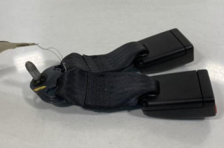 Attache ceinture arriere droit DACIA SANDERO 2