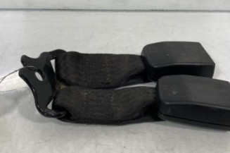 Attache ceinture arriere centrale FORD KA 1