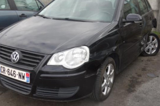 Charniere de capot VOLKSWAGEN POLO 4