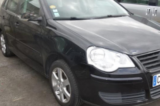 Charniere de capot VOLKSWAGEN POLO 4