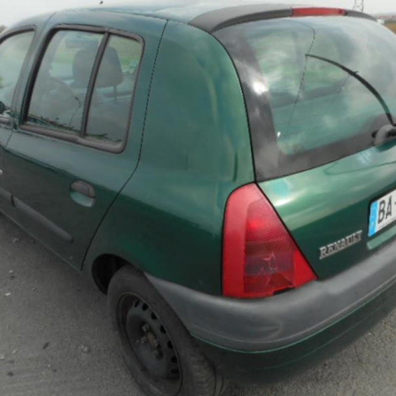 Pompe de direction RENAULT CLIO 2 Photo n°6